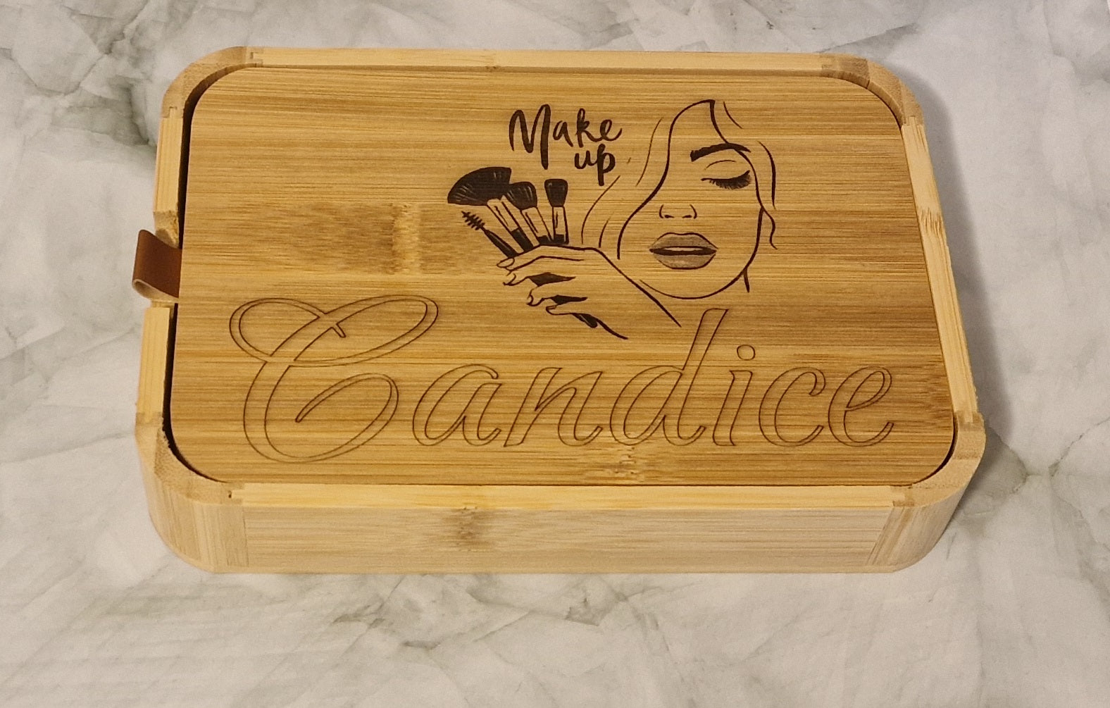 Boîte à Bijoux en Bambou Gravée au Laser avec Miroir